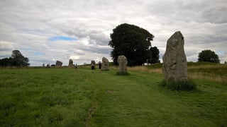 avebury.jpg